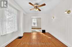 190 WINEWOOD AVENUE W | Gravenhurst Ontario | Slide Image Fifteen