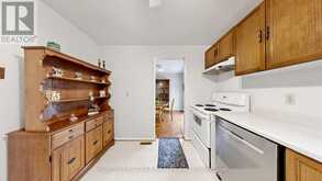 679 FOXWOOD TRAIL | Pickering Ontario | Slide Image Twelve