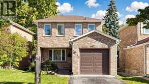679 FOXWOOD TRAIL | Pickering Ontario | Slide Image Two