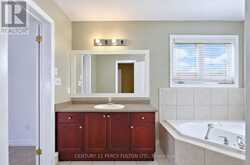 7 BRIDLEWOOD BOULEVARD | Whitby Ontario | Slide Image Twenty