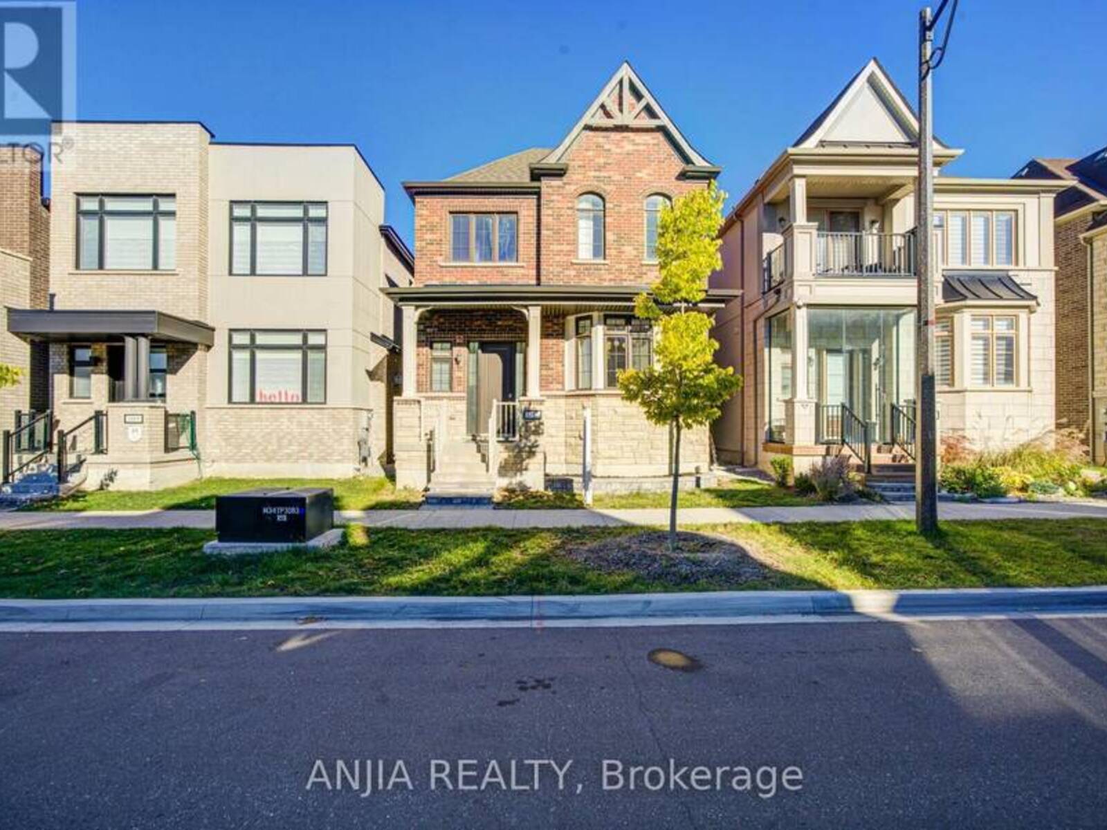107 GUARDHOUSE CRESCENT, Markham, Ontario L6C 3J9