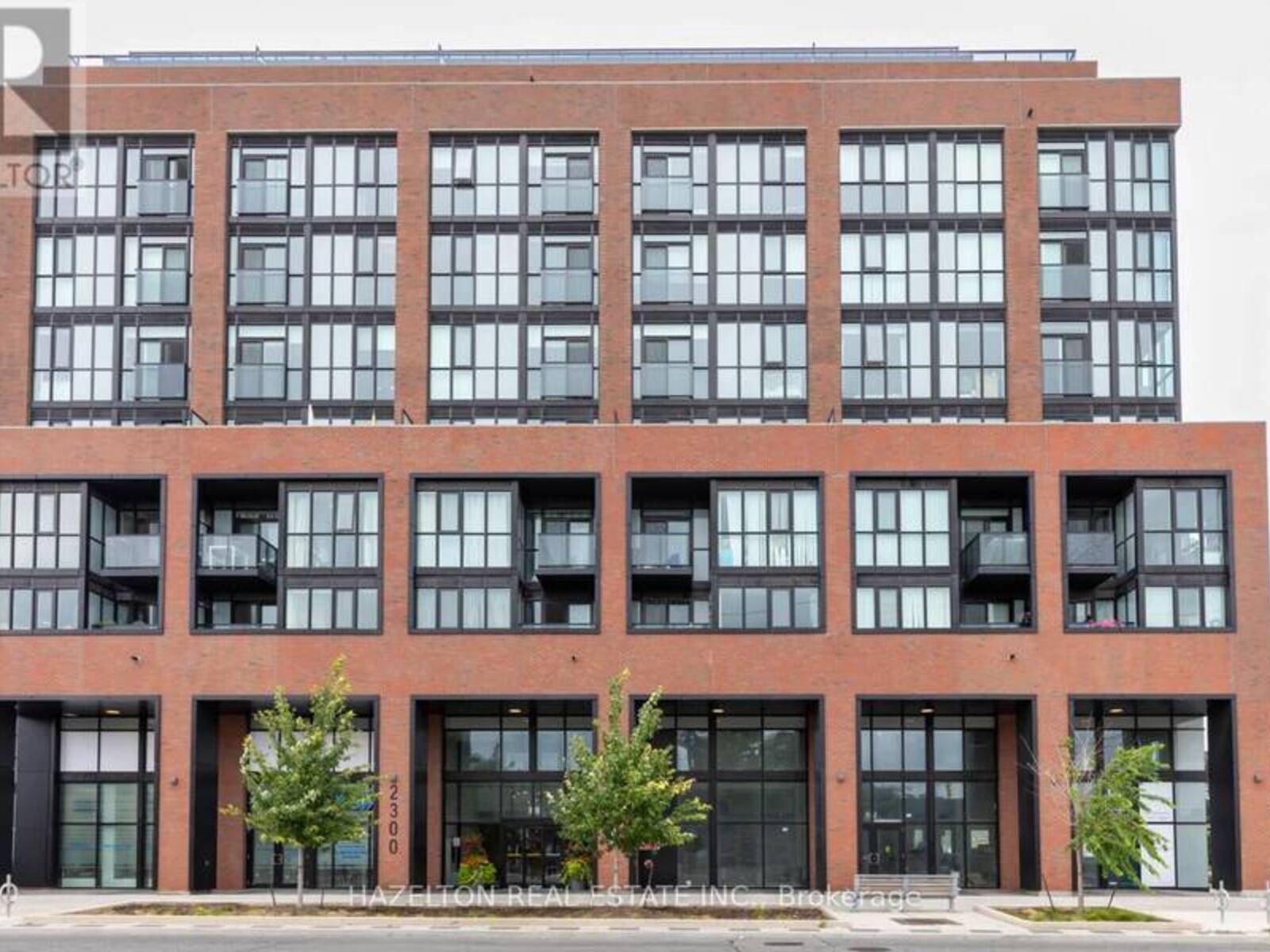 905 - 2300 ST. CLAIR AVENUE W, Toronto, Ontario M6N 1K8