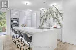 5 HATTON COURT | Toronto Ontario | Slide Image Nine