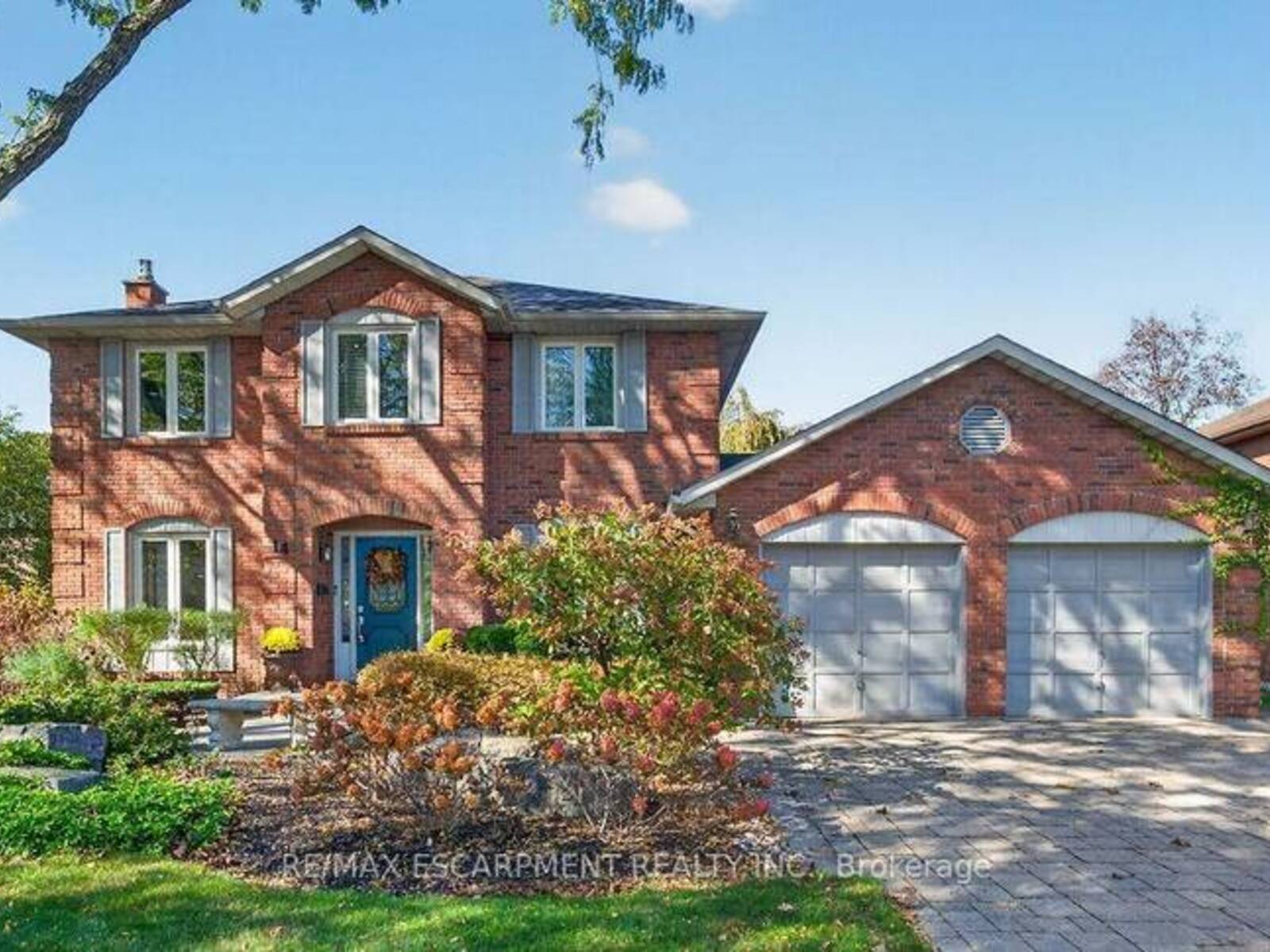 14 COTTONWOOD COURT, Ancaster, Ontario L9G 3W1