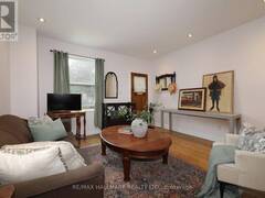 1 LOCKWOOD ROAD Toronto Ontario, M4L 3M7