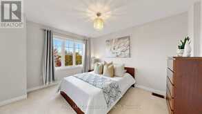 1754 DONALD COUSENS PARKWAY | Markham Ontario | Slide Image Eight