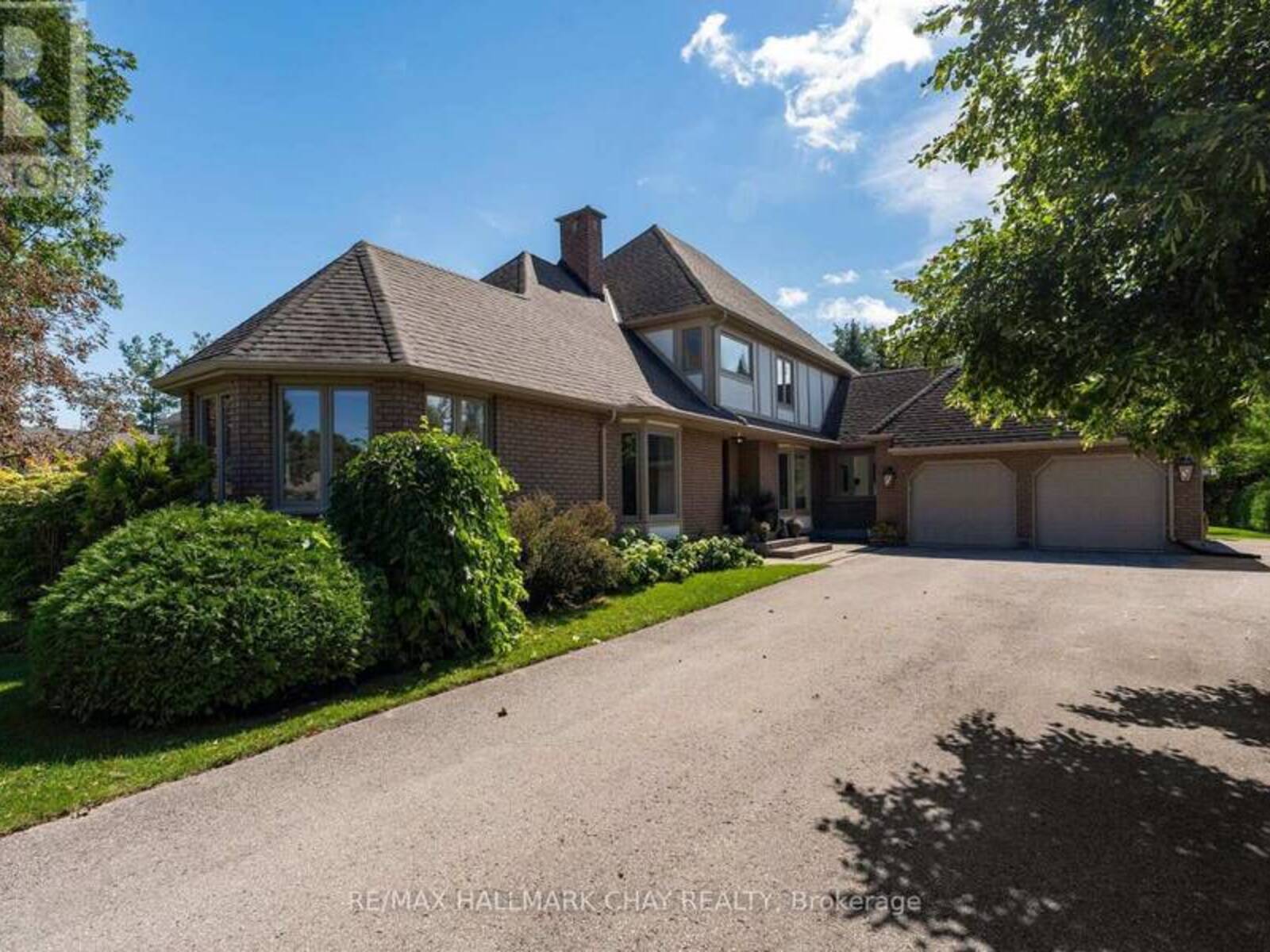 9 HOWARD DRIVE, Oro-Medonte, Ontario L0L 2E0