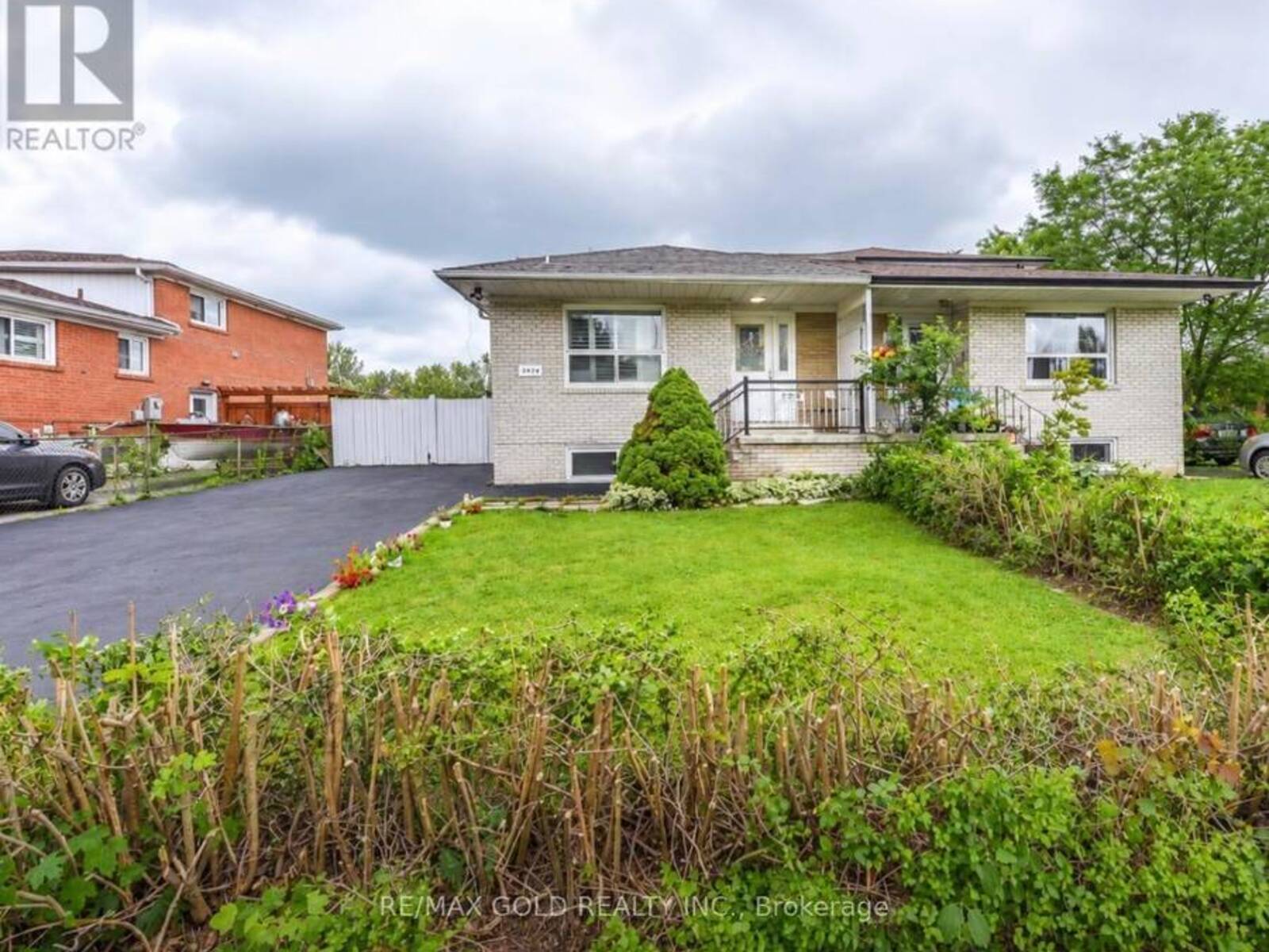 3773 DARLA DRIVE, Mississauga, Ontario L4T 2E1