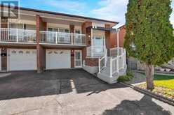 7 CAPSTAN COURT | Toronto Ontario | Slide Image Three