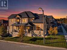 47 CARONDALE SQUARE | East Gwillimbury Ontario | Slide Image One