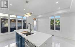 10 GALA LANE | Toronto Ontario | Slide Image Nine