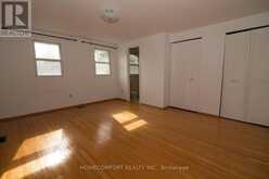 42 PINEMEADOW BOULEVARD | Toronto Ontario | Slide Image Fourteen