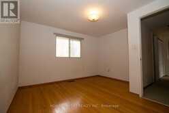 42 PINEMEADOW BOULEVARD | Toronto Ontario | Slide Image Eighteen