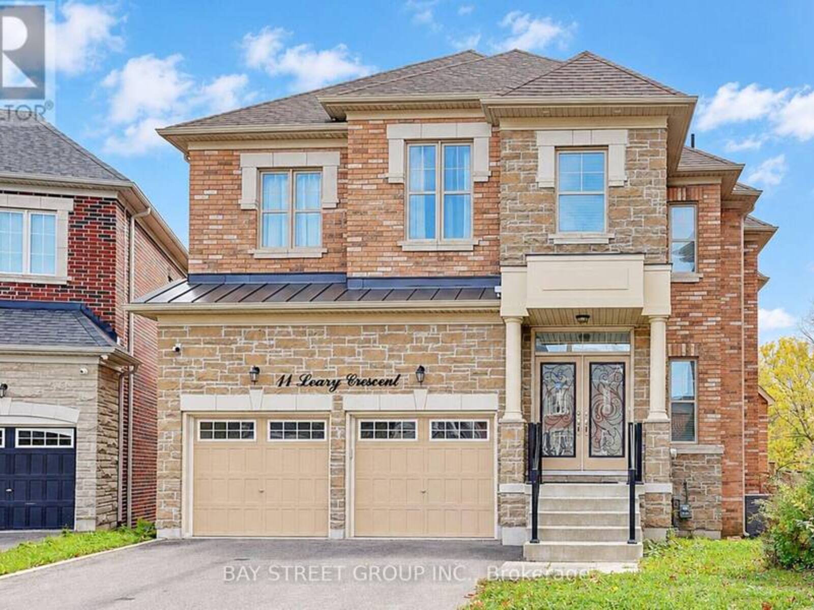 11 LEARY CRESCENT, Richmond Hill, Ontario L4S 0G7
