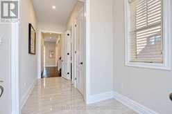 11 LEARY CRESCENT | Richmond Hill Ontario | Slide Image Six