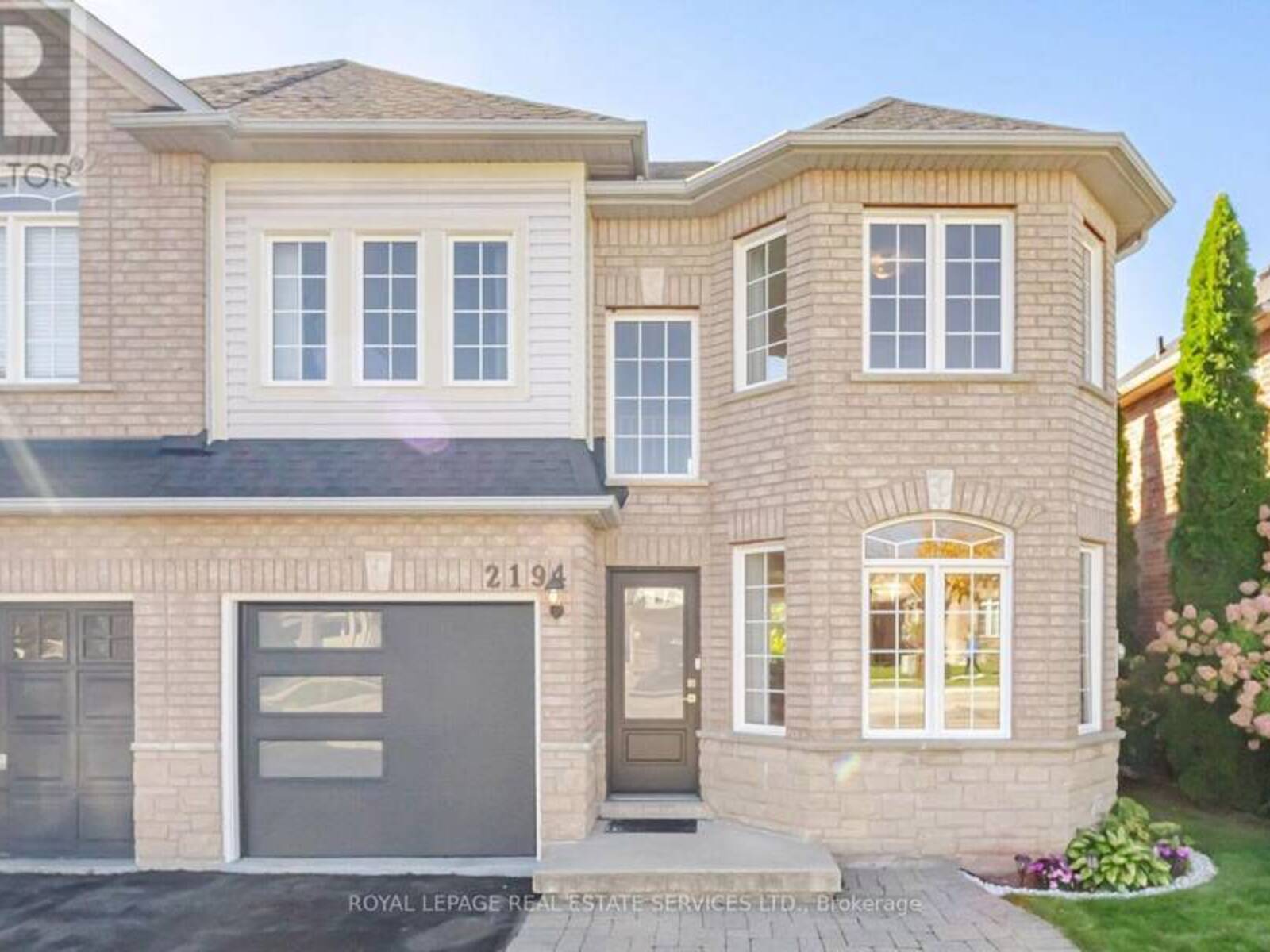 2194 SUTTON DRIVE, Burlington, Ontario L7L 7K2