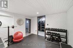 2101 EDINBURGH DRIVE | Burlington Ontario | Slide Image Thirty