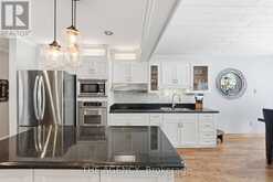 2101 EDINBURGH DRIVE | Burlington Ontario | Slide Image Six