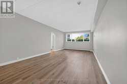 1 - 2420 NEW STREET | Burlington Ontario | Slide Image Six