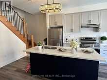 2 - 7 PHELPS LANE | Richmond Hill Ontario | Slide Image Ten