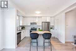 1444 YELLOW ROSE CIRCLE | Oakville Ontario | Slide Image Twelve