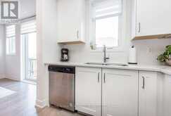 1444 YELLOW ROSE CIRCLE | Oakville Ontario | Slide Image Seventeen