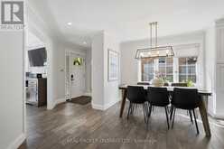 7 ROCKHAVEN LANE | Hamilton Ontario | Slide Image Four