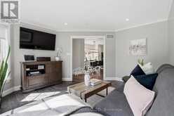 7 ROCKHAVEN LANE | Hamilton Ontario | Slide Image Eight