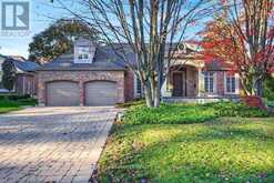 9 HARRINGTON PLACE | Ancaster Ontario | Slide Image Two