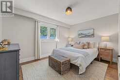242 BEECHGROVE DRIVE | Toronto Ontario | Slide Image Thirteen
