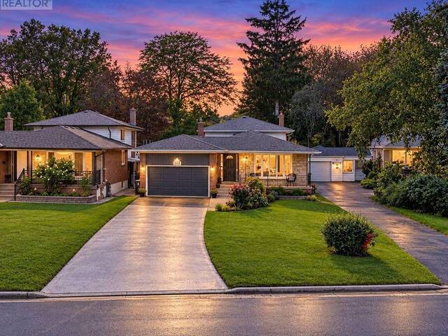 242 BEECHGROVE DRIVE Toronto Ontario, M1E 3Z8 - 4 Bedrooms Home For Sale