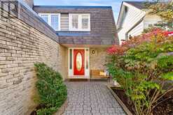 5 CHUMLEIGH CRESCENT | Markham Ontario | Slide Image Two