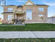 16 HAWKE CRESCENT | New Tecumseth Ontario | Slide Image One