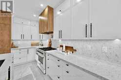 16 HAWKE CRESCENT | New Tecumseth Ontario | Slide Image Nine