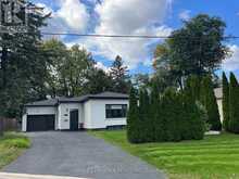 32 DAVIDSON ROAD | Aurora Ontario | Slide Image Two