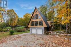 1490 CHAMPLAIN ROAD | Tiny Ontario | Slide Image Three