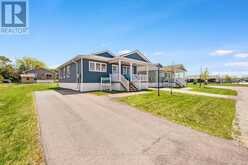 20 BLUFFS VIEW BOULEVARD | Goderich Ontario | Slide Image Two