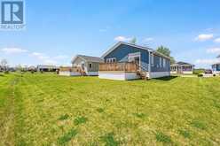 20 BLUFFS VIEW BOULEVARD | Goderich Ontario | Slide Image Five