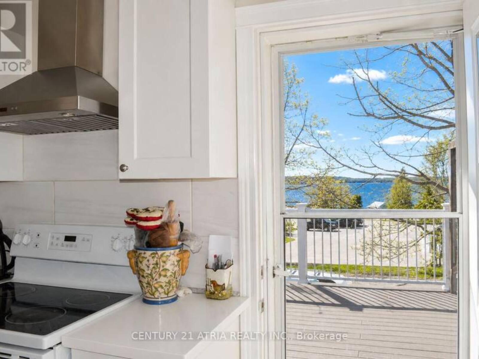 172 WILLIAM STREET, Tay, Ontario L0K 2A0