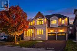 1042 WILBUR PIPHER CIRCLE | Newmarket Ontario | Slide Image One