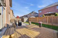 1042 WILBUR PIPHER CIRCLE | Newmarket Ontario | Slide Image Thirty-four