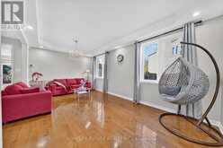 24 MEDLEY CRESCENT | Markham Ontario | Slide Image Seven