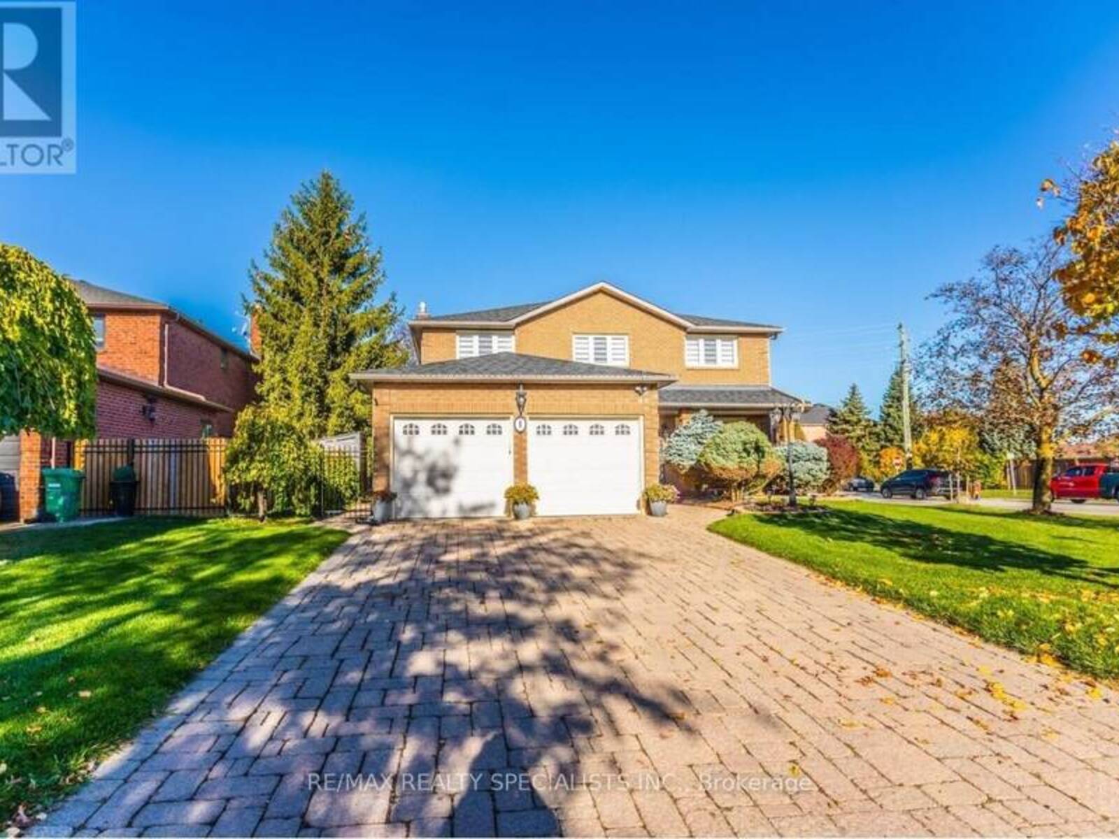 1 BURWASH COURT, Brampton, Ontario L6Z 4M3