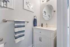 2206 GOLDEN ORCHARD TRAIL | Oakville Ontario | Slide Image Eighteen