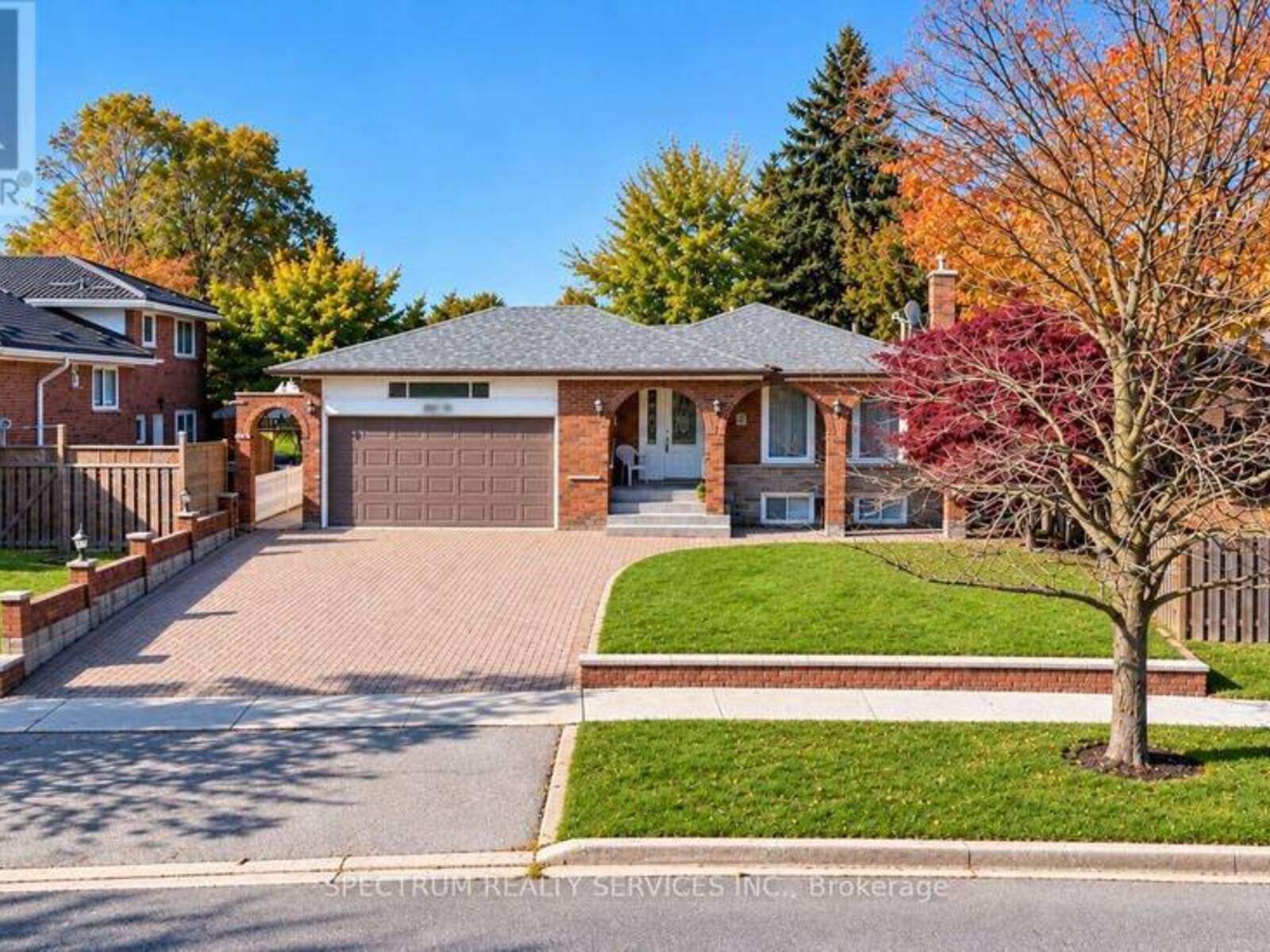 42 BERKHAM ROAD, Toronto, Ontario M1H 2T4