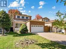12 STRATHMORE DRIVE | Markham Ontario | Slide Image Three