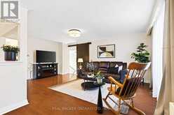 302 DELREX BOULEVARD | Halton Hills Ontario | Slide Image Seven