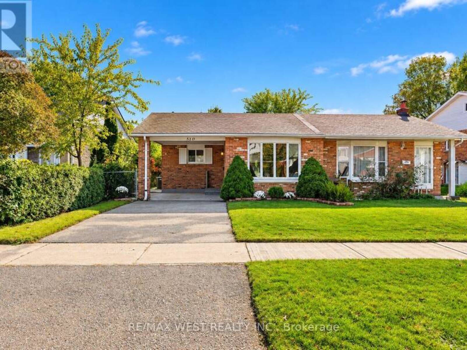 510 GALEDOWNS COURT, Mississauga, Ontario L5A 3H9