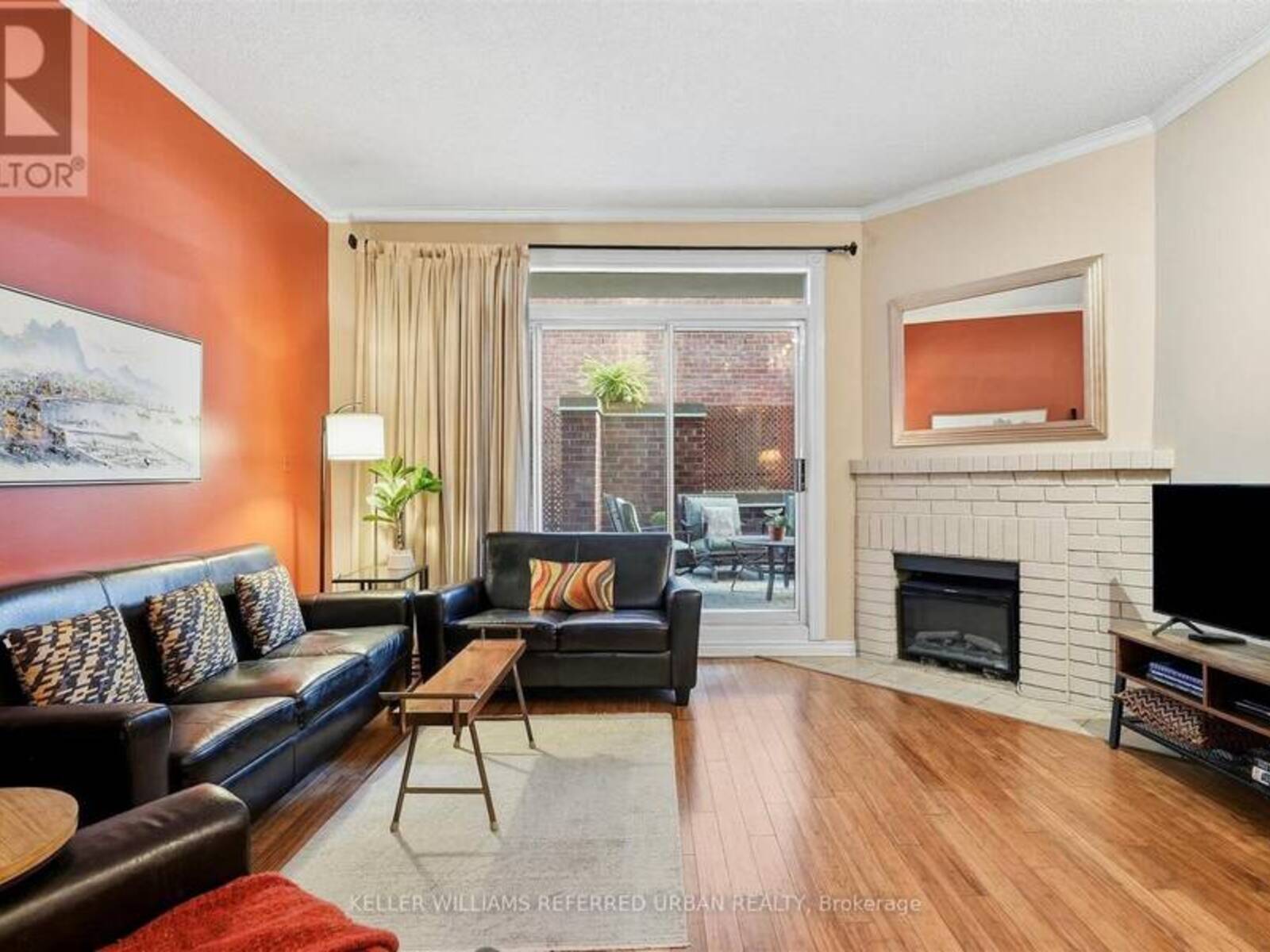 58 ST NICHOLAS STREET, Toronto, Ontario M4Y 1W7