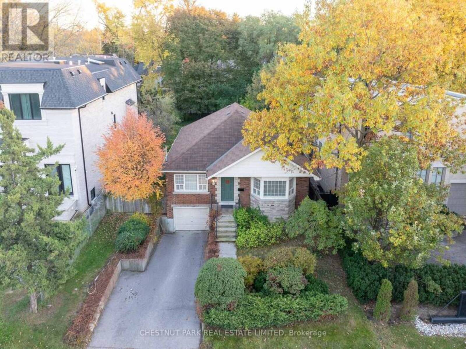 101 YORK MILLS ROAD, Toronto, Ontario M2L 1K3